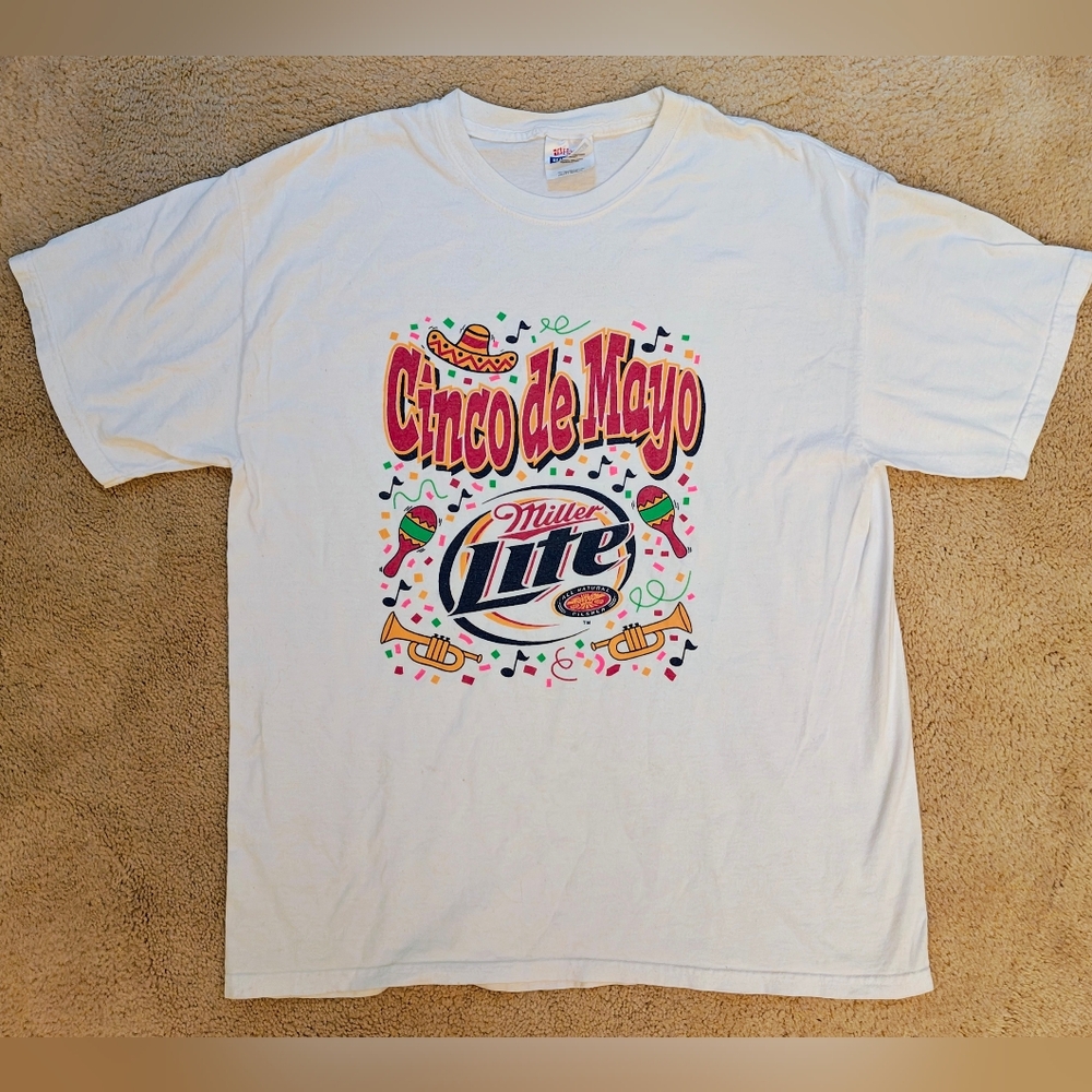 Vintage Hanes Heavyweight Miller Lite Cinco de Mayo T-shirt.
